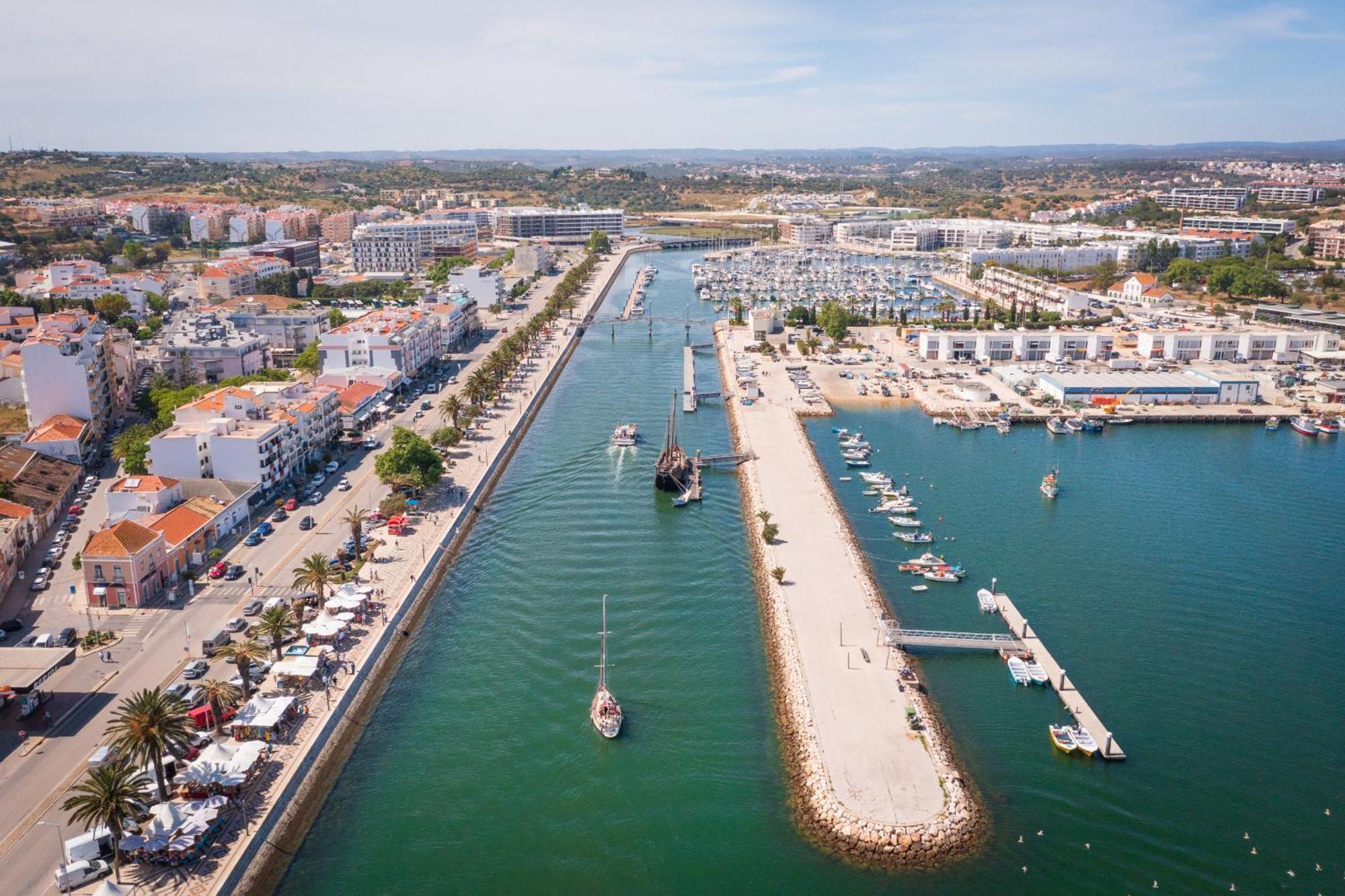 Апартаменты Fabrica Da Ribeira 53 By Destination Algarve Лагуш Экстерьер фото